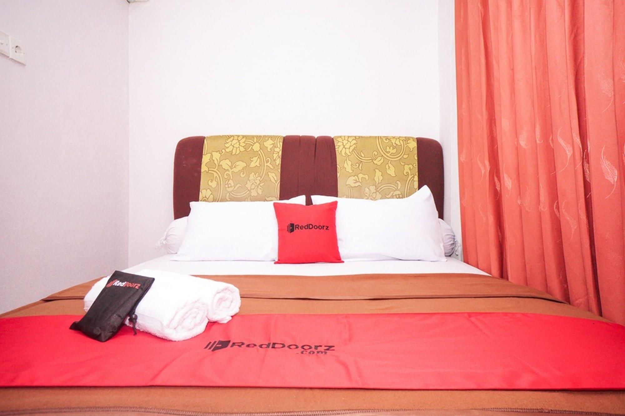 Reddoorz Near Palembang Square Mall 2 Экстерьер фото